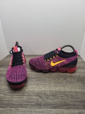 Nike Air VaporMax Flyknit 3 Womens Size 8 Pink Running Shoe Sneakers Sample